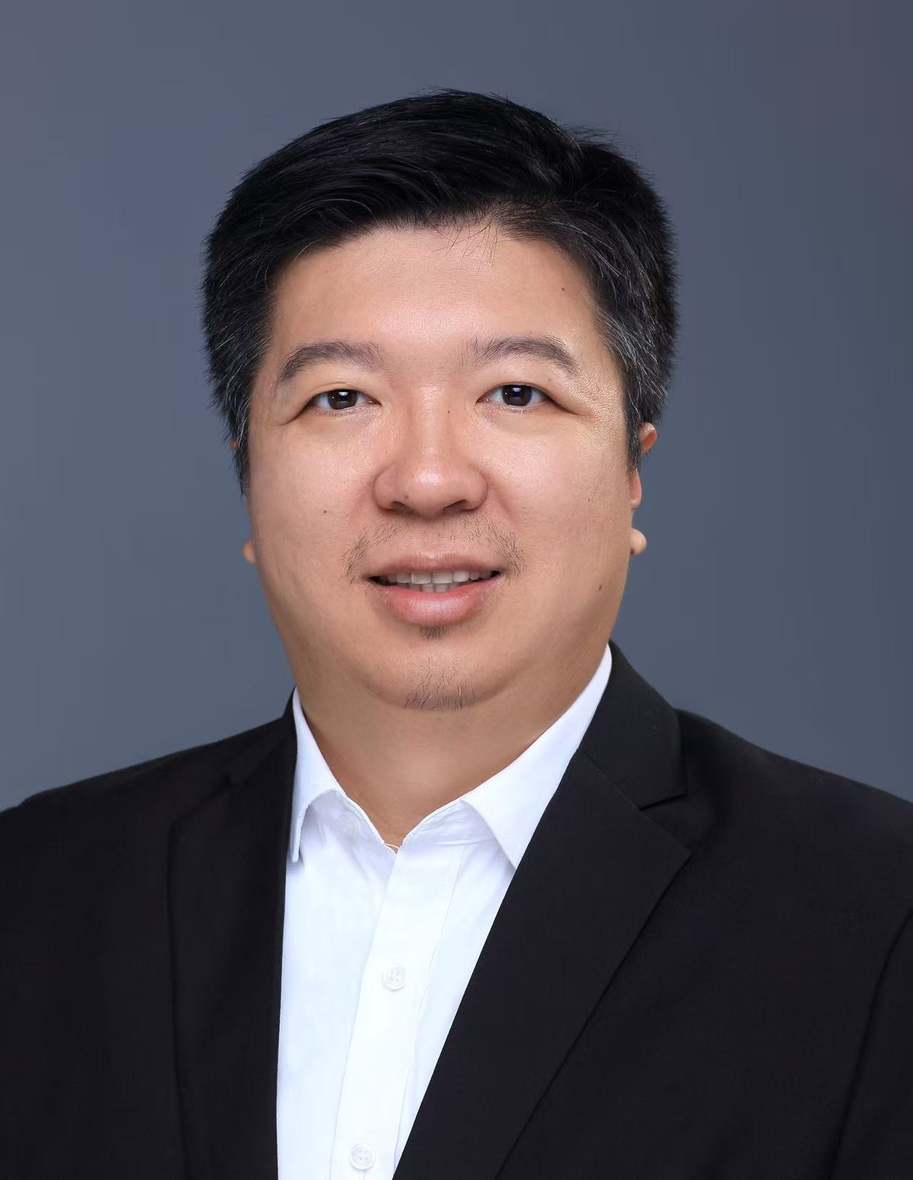 Weizhe Zhang